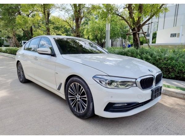 BMW Series 5 2.0 twin power turbo diesel Auto ปี 2018